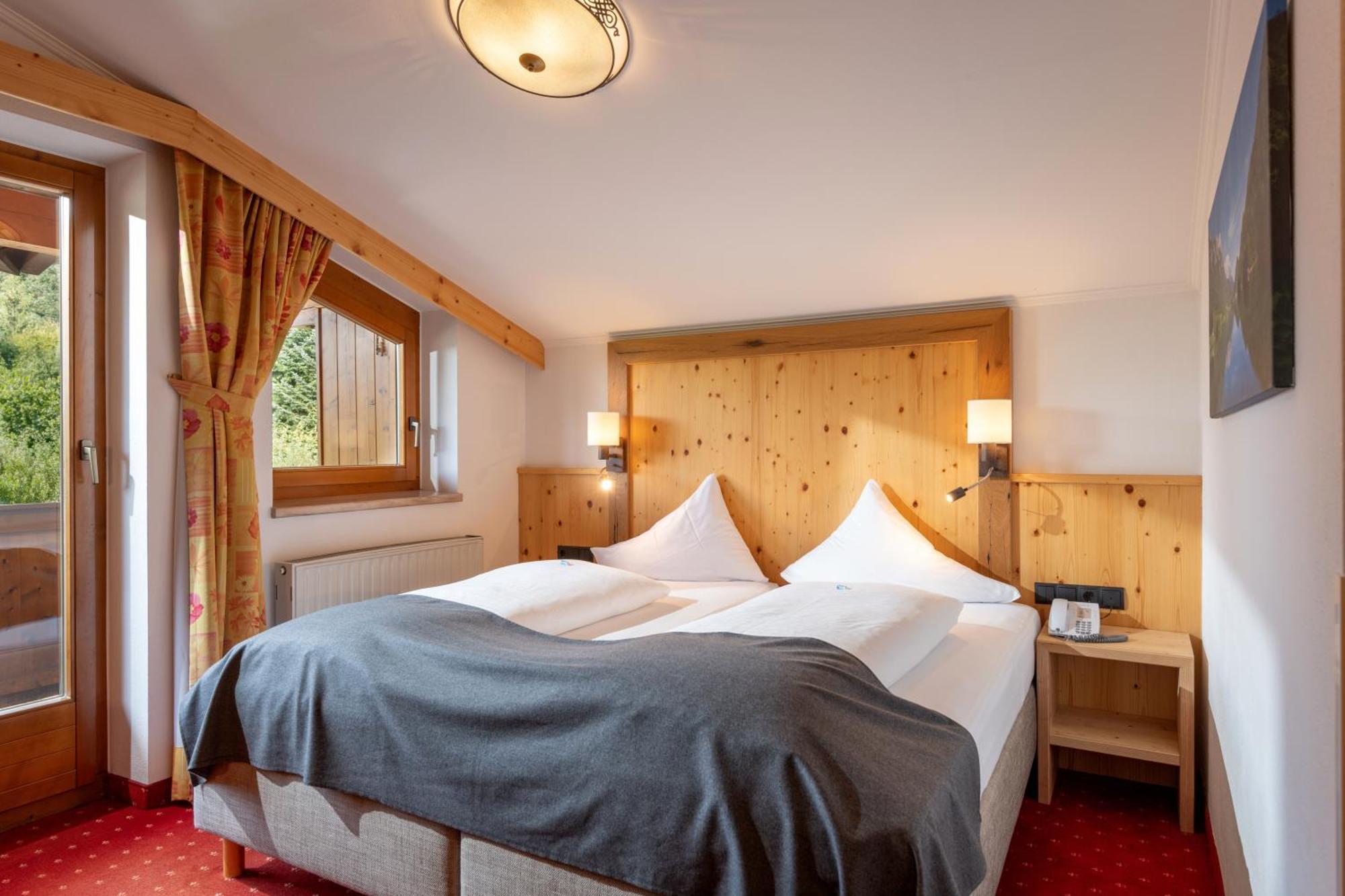 Hotel Alpenpanorama Зёлль Экстерьер фото