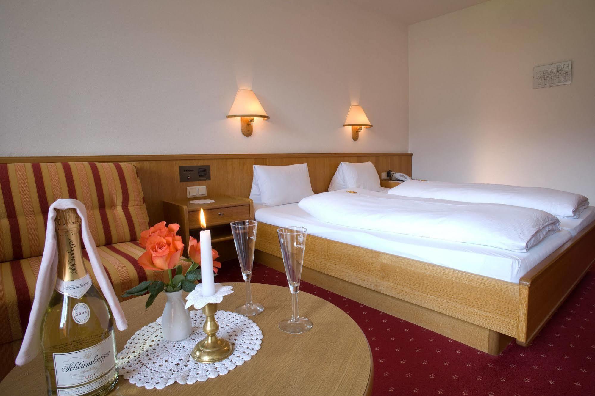 Hotel Alpenpanorama Зёлль Экстерьер фото