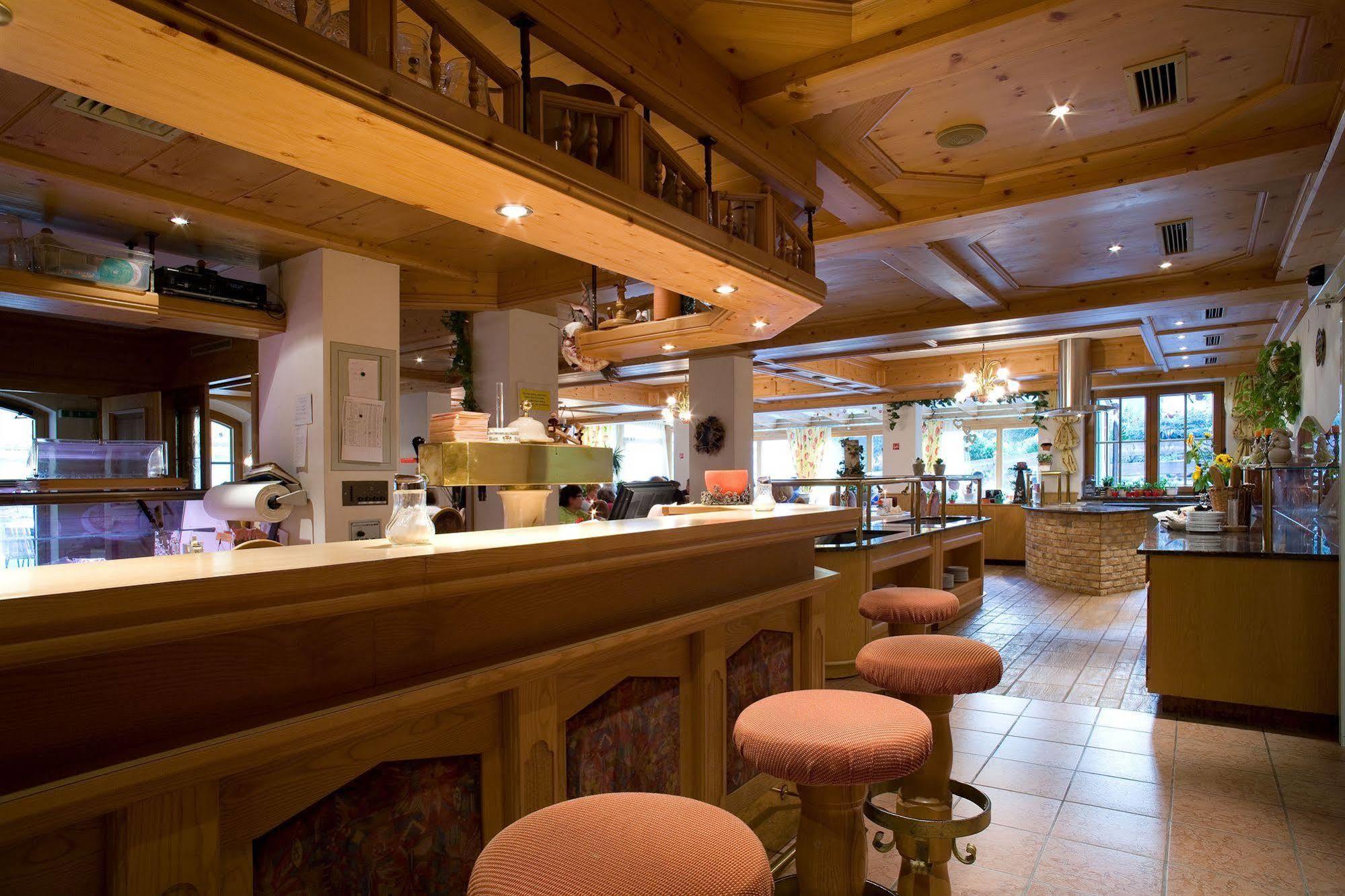 Hotel Alpenpanorama Зёлль Экстерьер фото